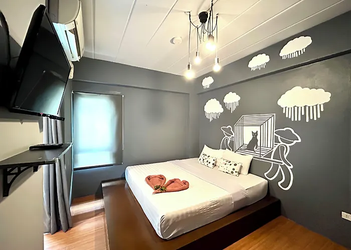 Hostel Hide *